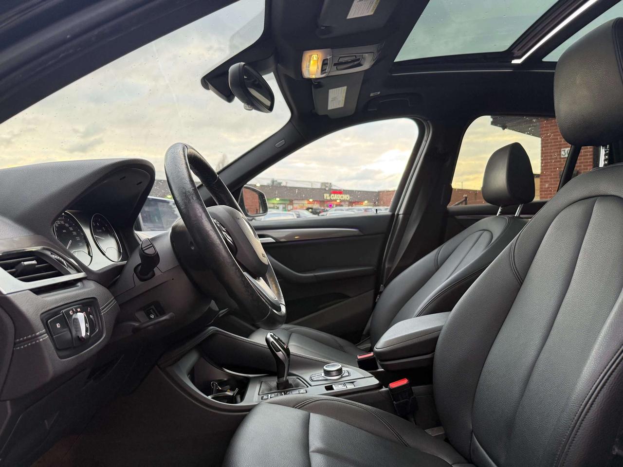 2020 BMW X1 No Accidents l AWD l Pano Roof l 2 Keys l Photo