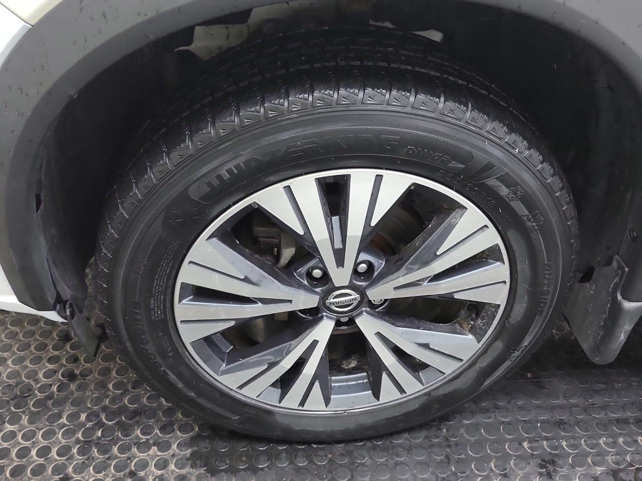 2021 Nissan Rogue SV l AWD l Moonroof l 4Cyl l Gas l Remote Start Photo