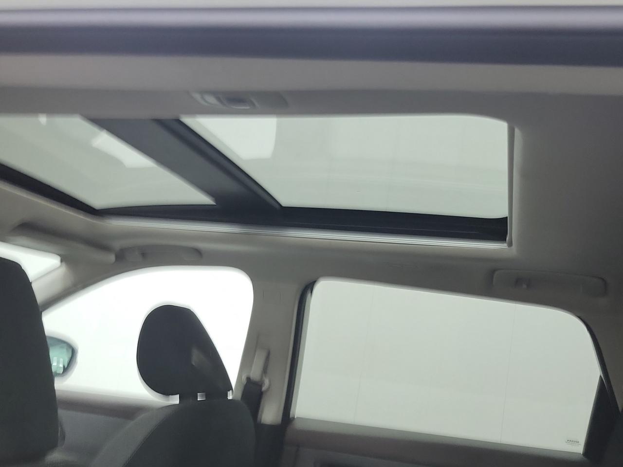 2021 Nissan Rogue SV l AWD l Moonroof l 4Cyl l Gas l Remote Start Photo
