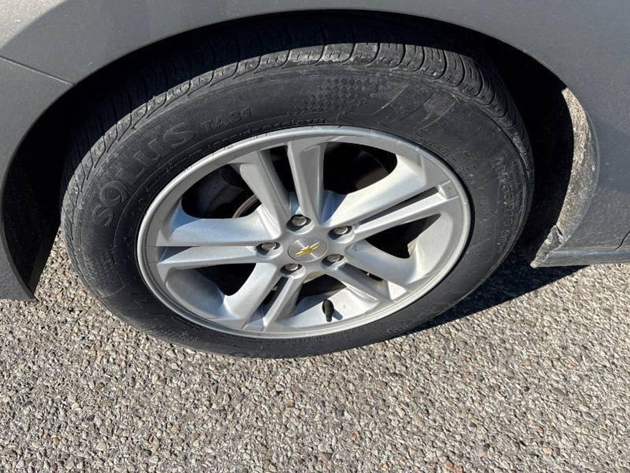 2018 Chevrolet Cruze No Accidents l LT l w/1SD l Auto l Remote Start Photo