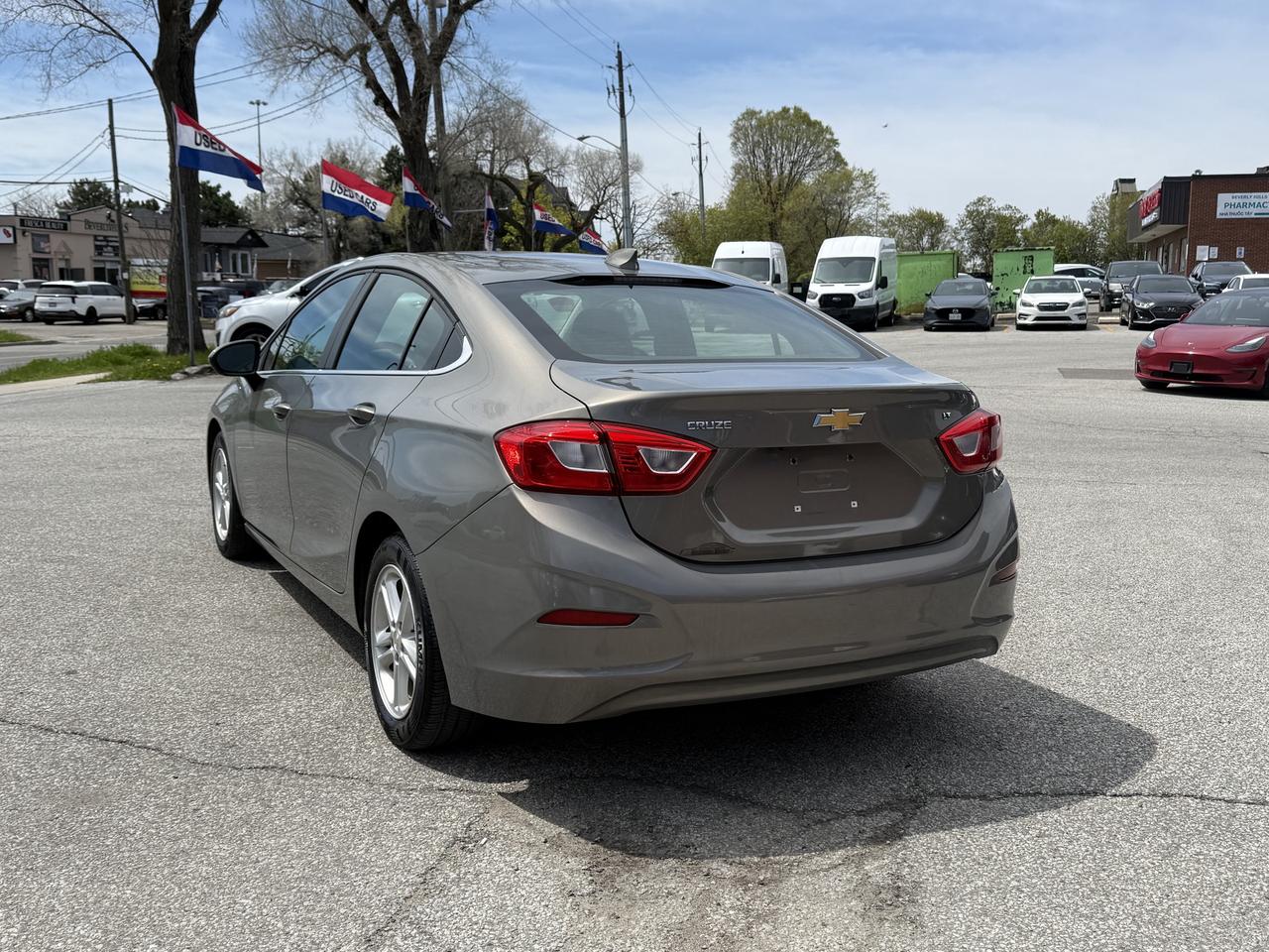 2018 Chevrolet Cruze No Accidents l LT l w/1SD l Auto l Remote Start Photo