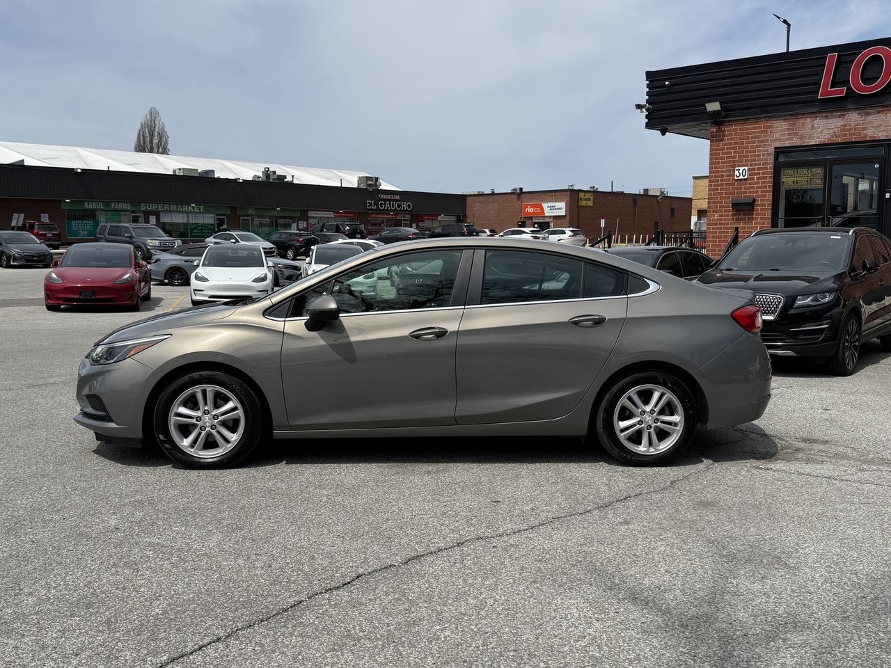2018 Chevrolet Cruze No Accidents l LT l w/1SD l Auto l Remote Start Photo