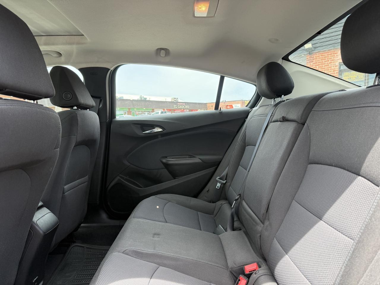 2018 Chevrolet Cruze No Accidents l LT l w/1SD l Auto l Remote Start Photo