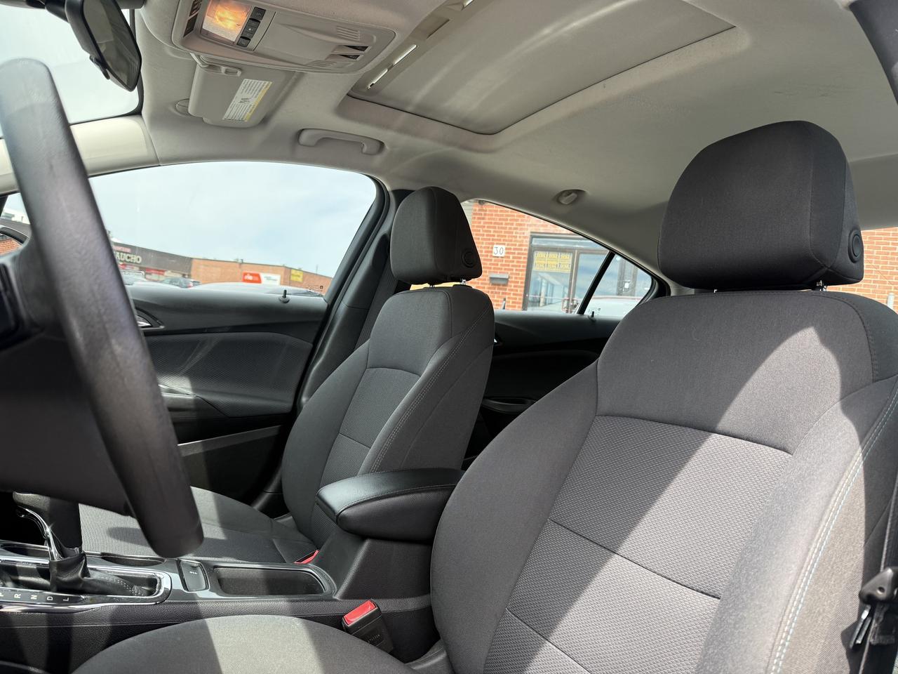 2018 Chevrolet Cruze No Accidents l LT l w/1SD l Auto l Remote Start Photo