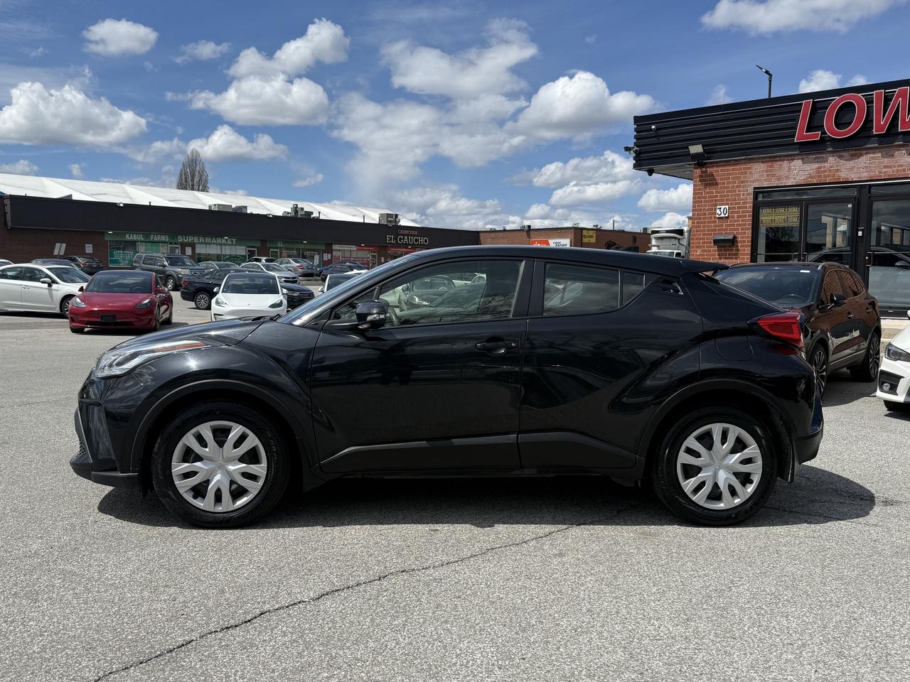2021 Toyota C-HR LE l FWD l RCam l 2.0L l 4CYL l Eco Vehicle Photo