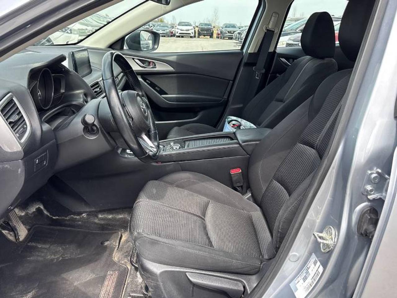 2017 Mazda MAZDA3 GS l Auto l FWD l 2.0L l 4Cyl l Skyactive Tech l Photo