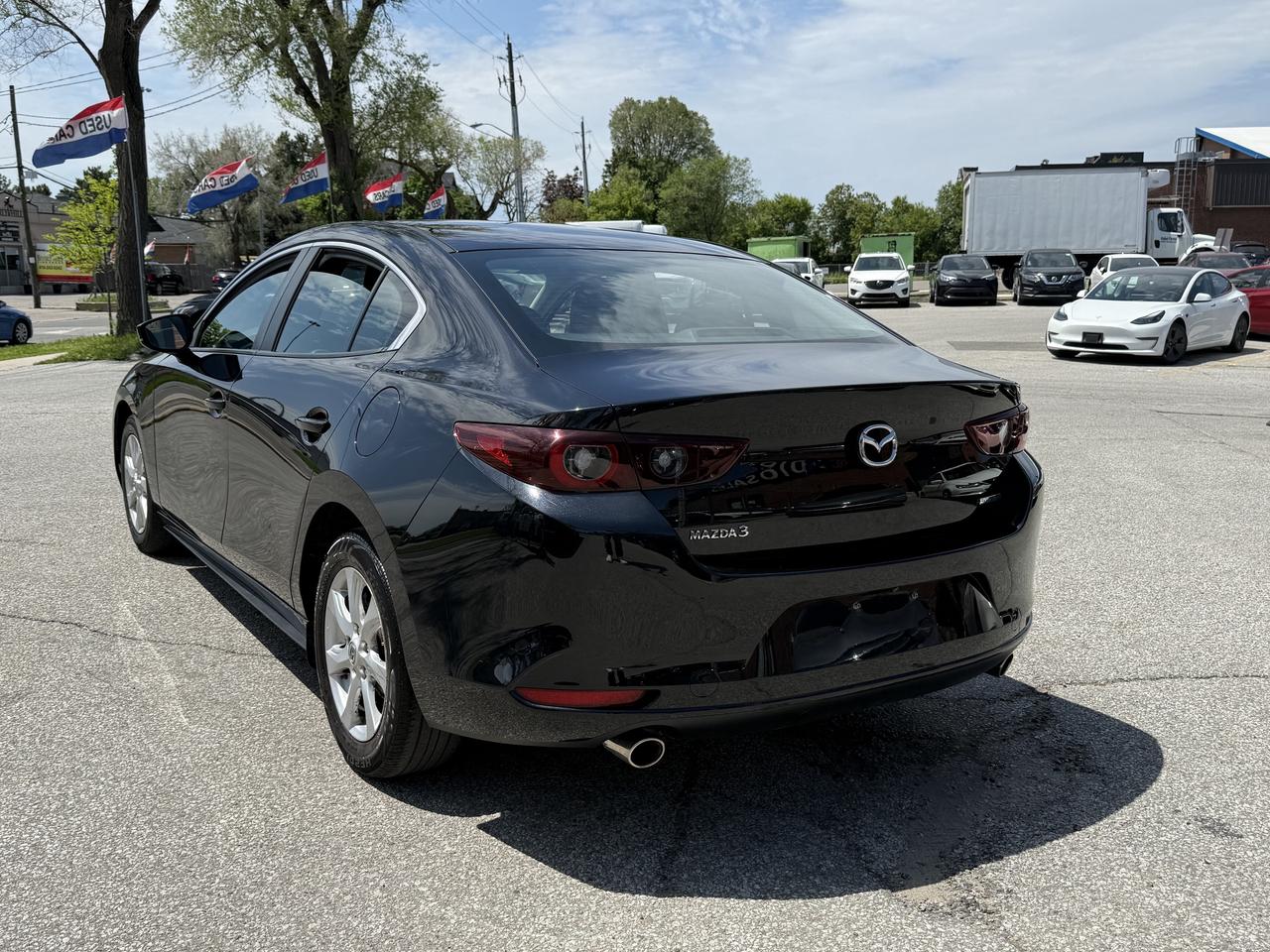 2023 Mazda MAZDA3 Mazda Warranty l FWD l GS l 2.0L l 4Cyl l Auto Photo