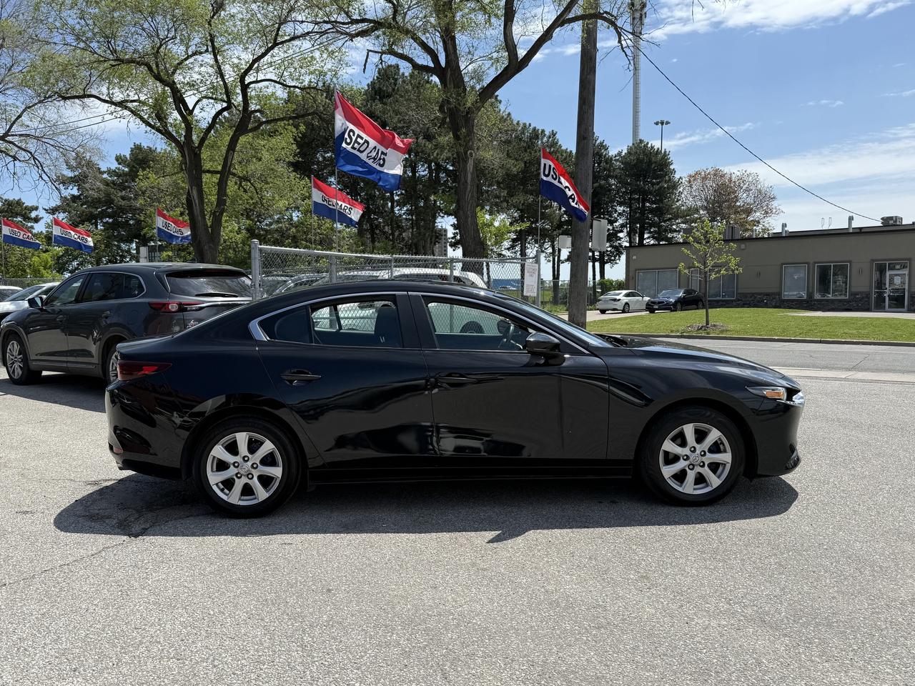 2023 Mazda MAZDA3 Mazda Warranty l FWD l GS l 2.0L l 4Cyl l Auto Photo