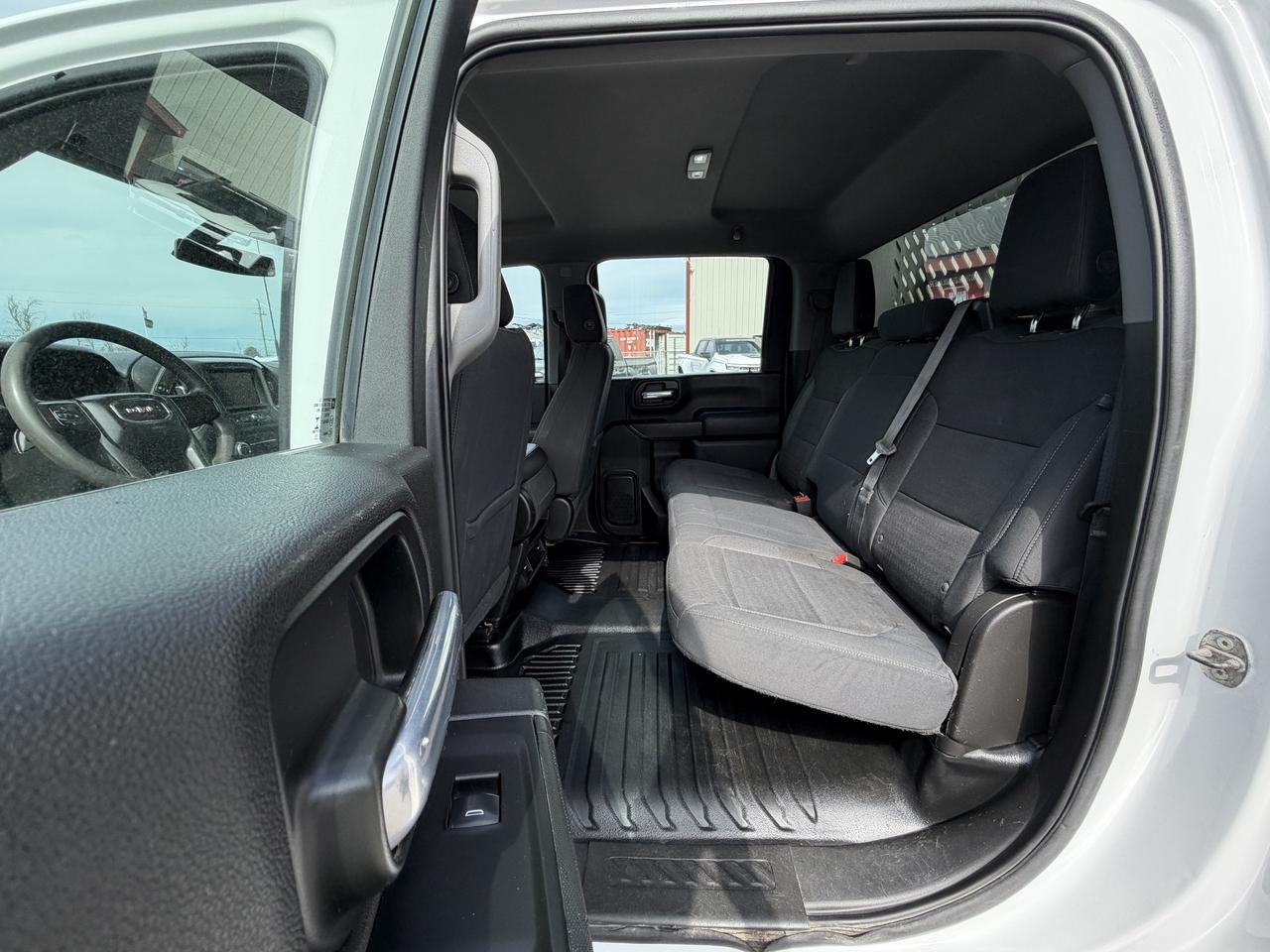2020 GMC Sierra 3500HD 4WD Crew Cab 177  WB, 60  CA Photo