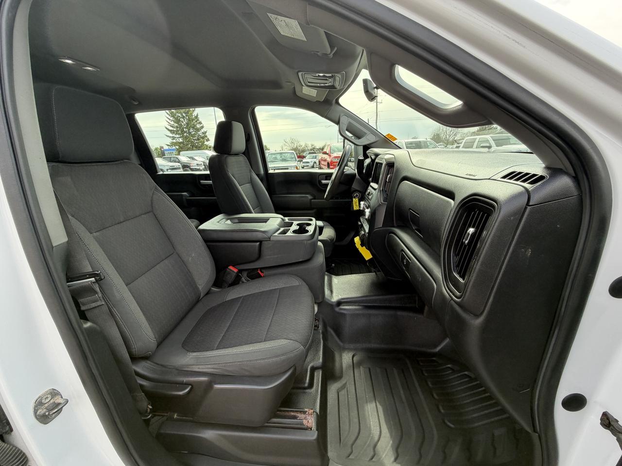 2020 GMC Sierra 3500HD 4WD Crew Cab 177  WB, 60  CA Photo