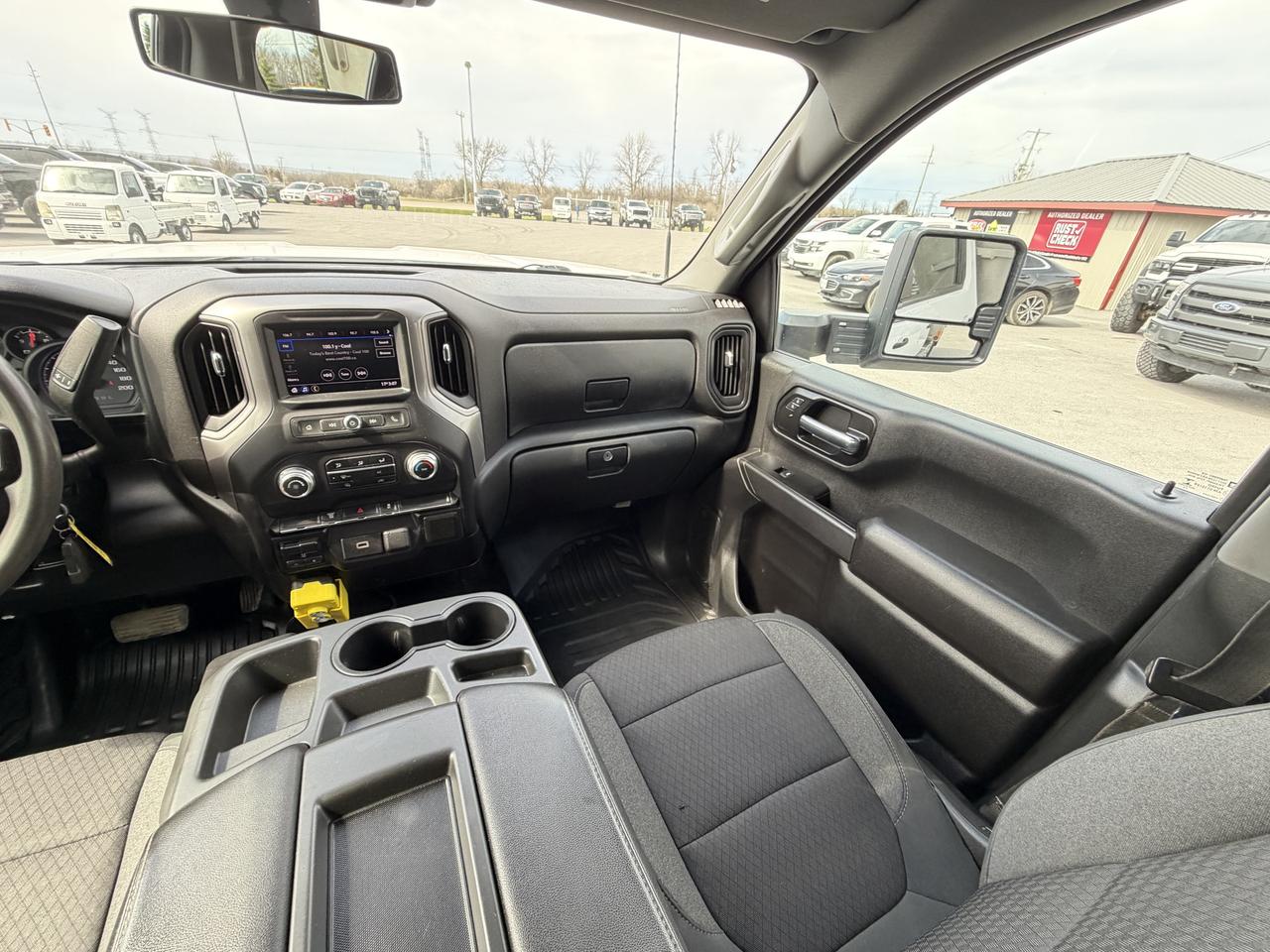 2020 GMC Sierra 3500HD 4WD Crew Cab 177  WB, 60  CA Photo