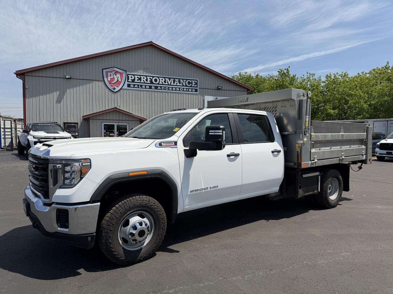 2020 GMC Sierra 3500HD 4WD Crew Cab 177  WB, 60  CA Photo2
