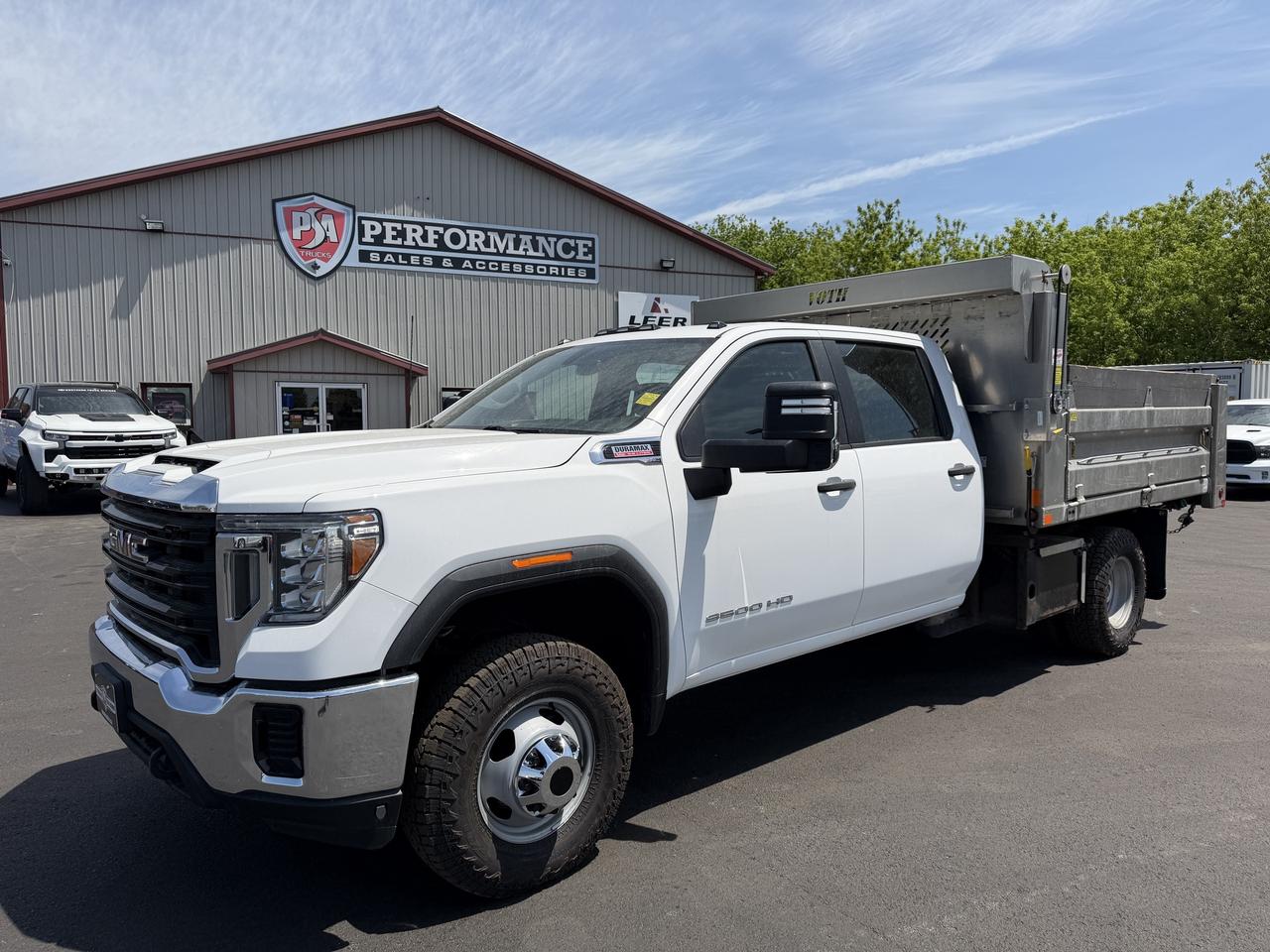 2020 GMC Sierra 3500HD 4WD Crew Cab 177  WB, 60  CA Photo
