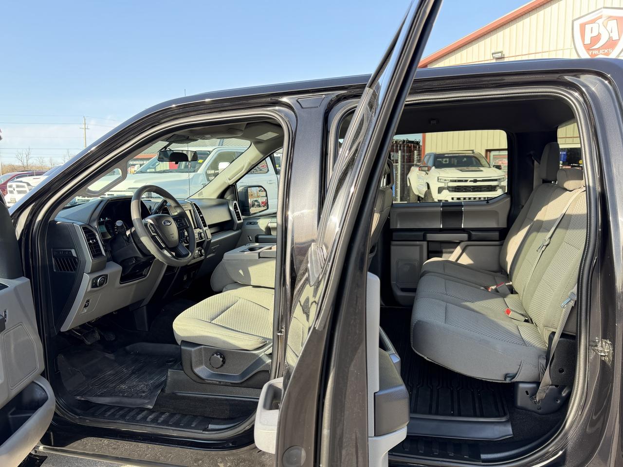 2019 Ford F-150 XLT 4WD SuperCrew 5.5' Box Photo