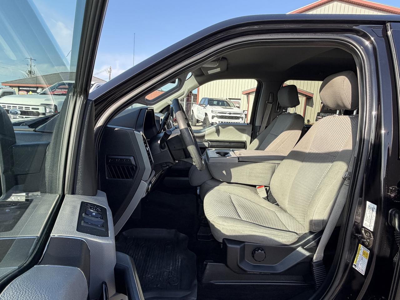 2019 Ford F-150 XLT 4WD SuperCrew 5.5' Box Photo