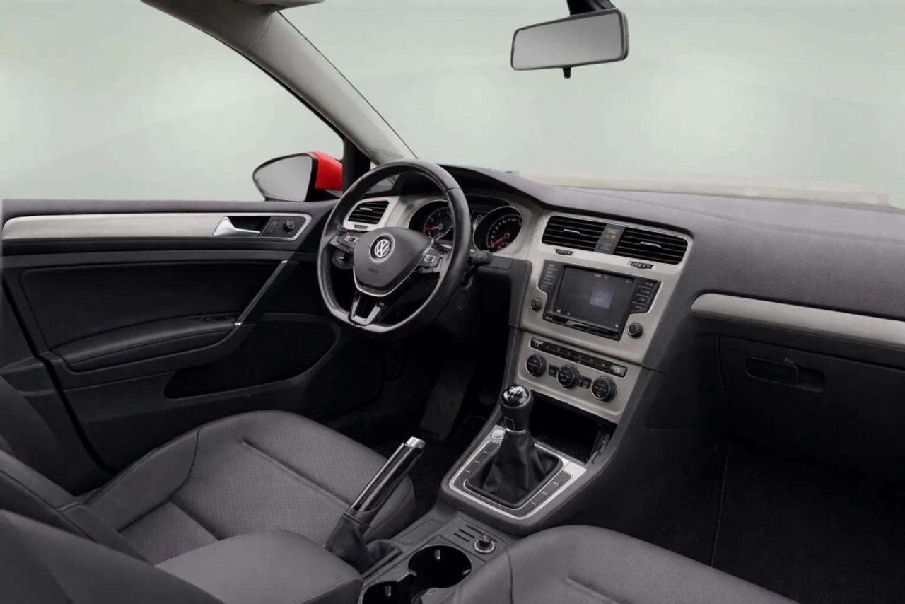 2017 Volkswagen Golf 1.8 TSI Comfortline Photo