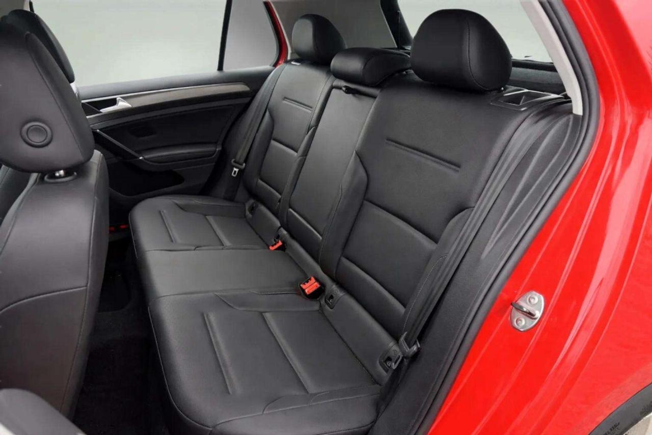 2017 Volkswagen Golf 1.8 TSI Comfortline Photo