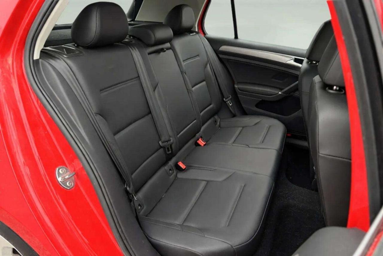 2017 Volkswagen Golf 1.8 TSI Comfortline Photo
