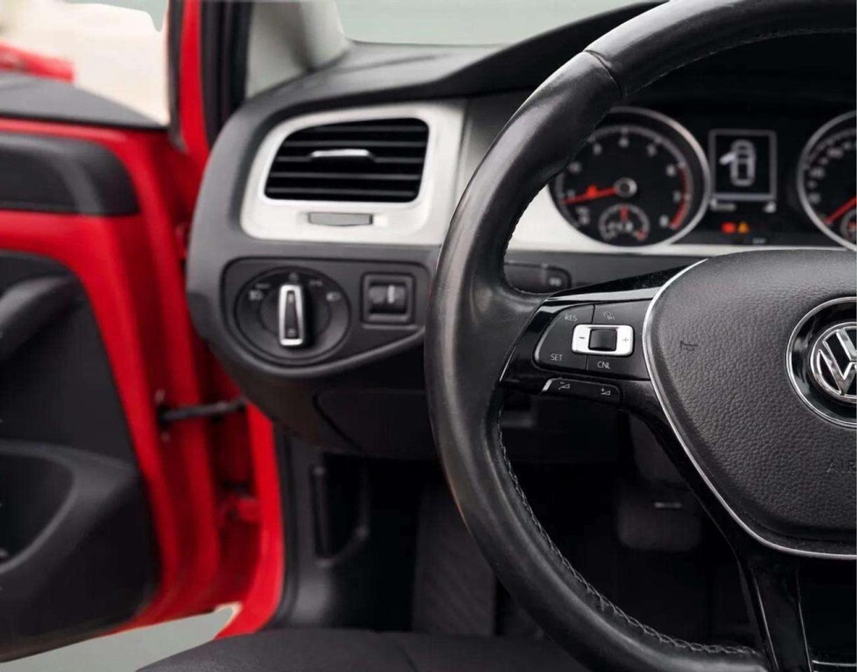 2017 Volkswagen Golf 1.8 TSI Comfortline Photo