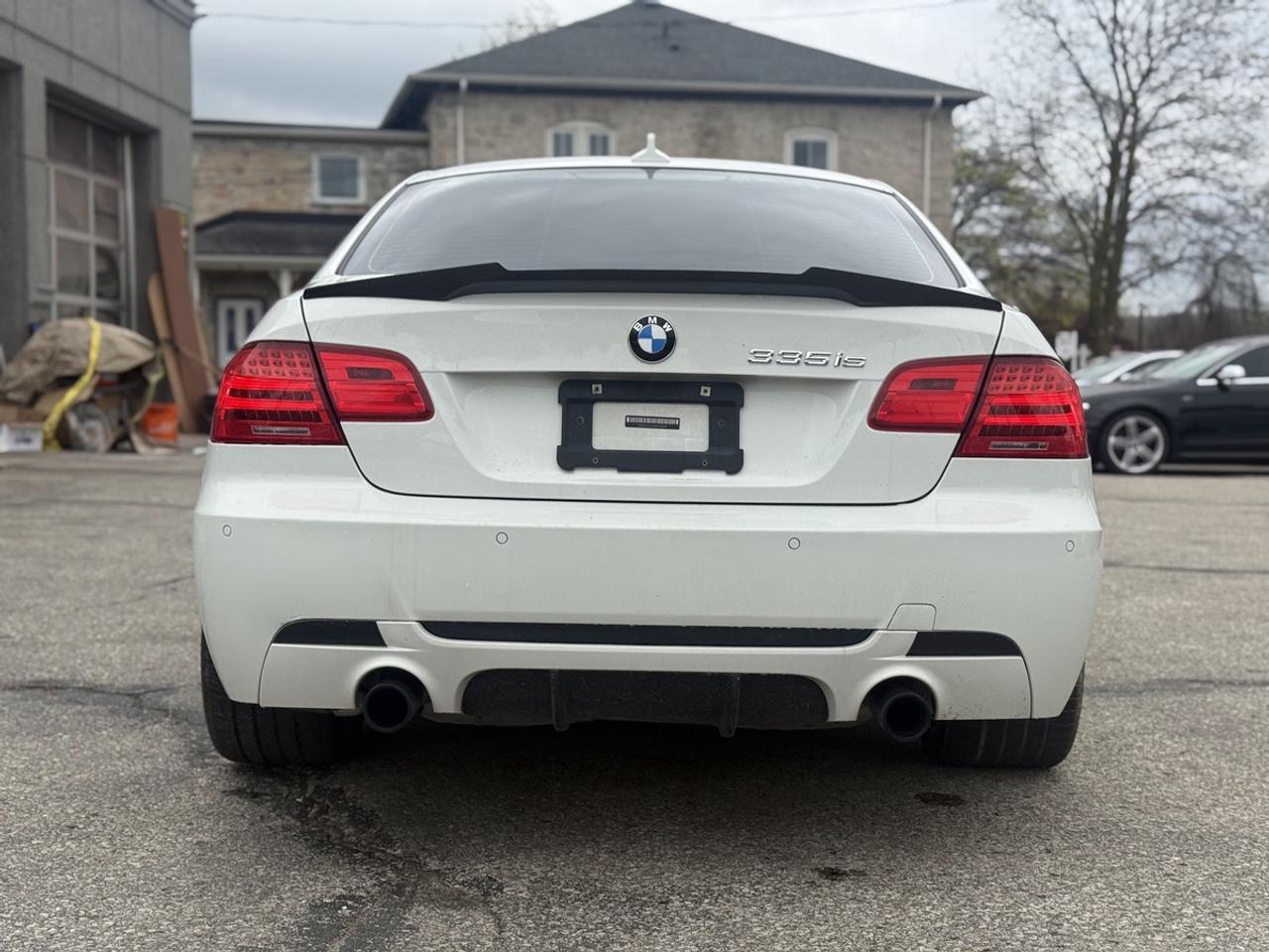 2011 BMW 3-Series 335is Photo