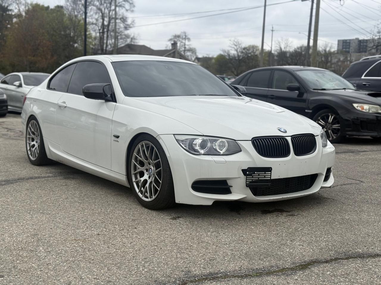 2011 BMW 3-Series 335is Photo