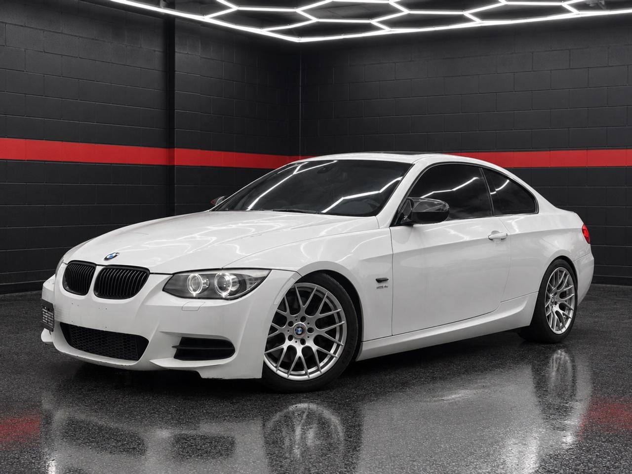 2011 BMW 3-Series 335is Photo