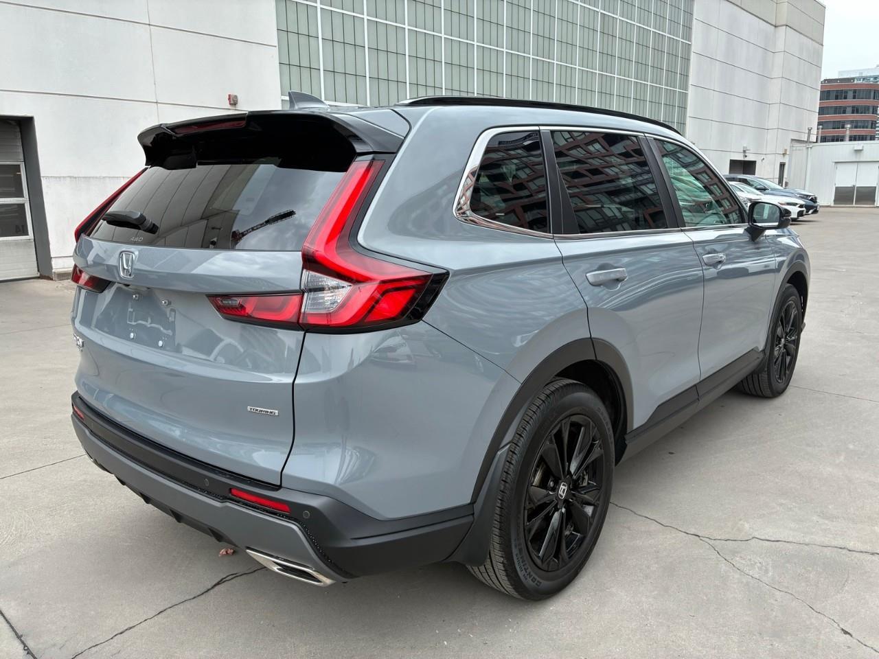 2024 Honda CR-V Hybrid Touring 4dr All-Wheel Drive Photo