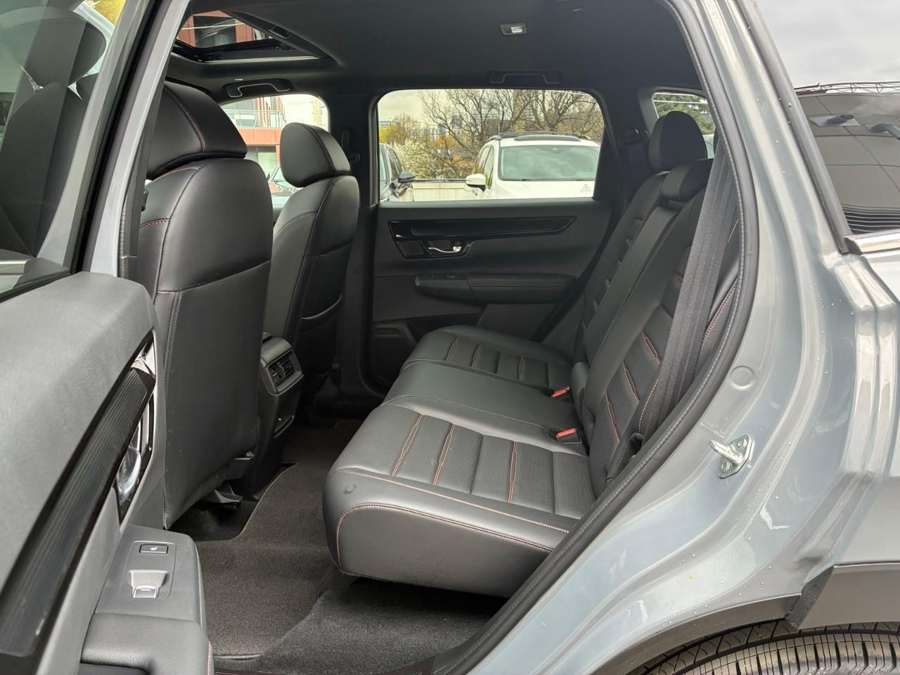 2024 Honda CR-V Hybrid Touring 4dr All-Wheel Drive Photo