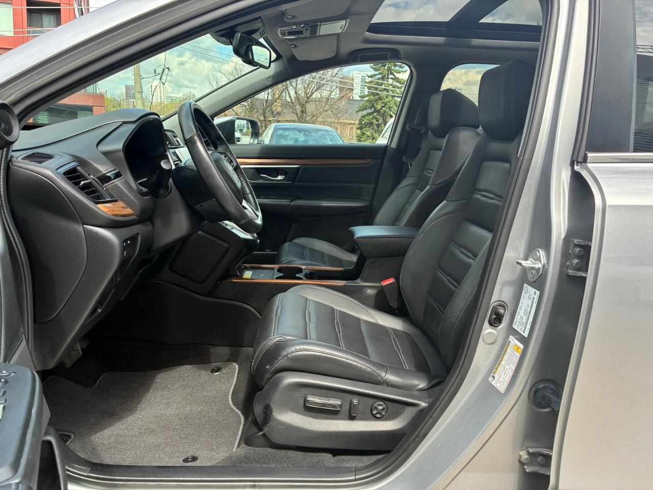 2022 Honda CR-V Touring 4dr All-wheel Drive Photo