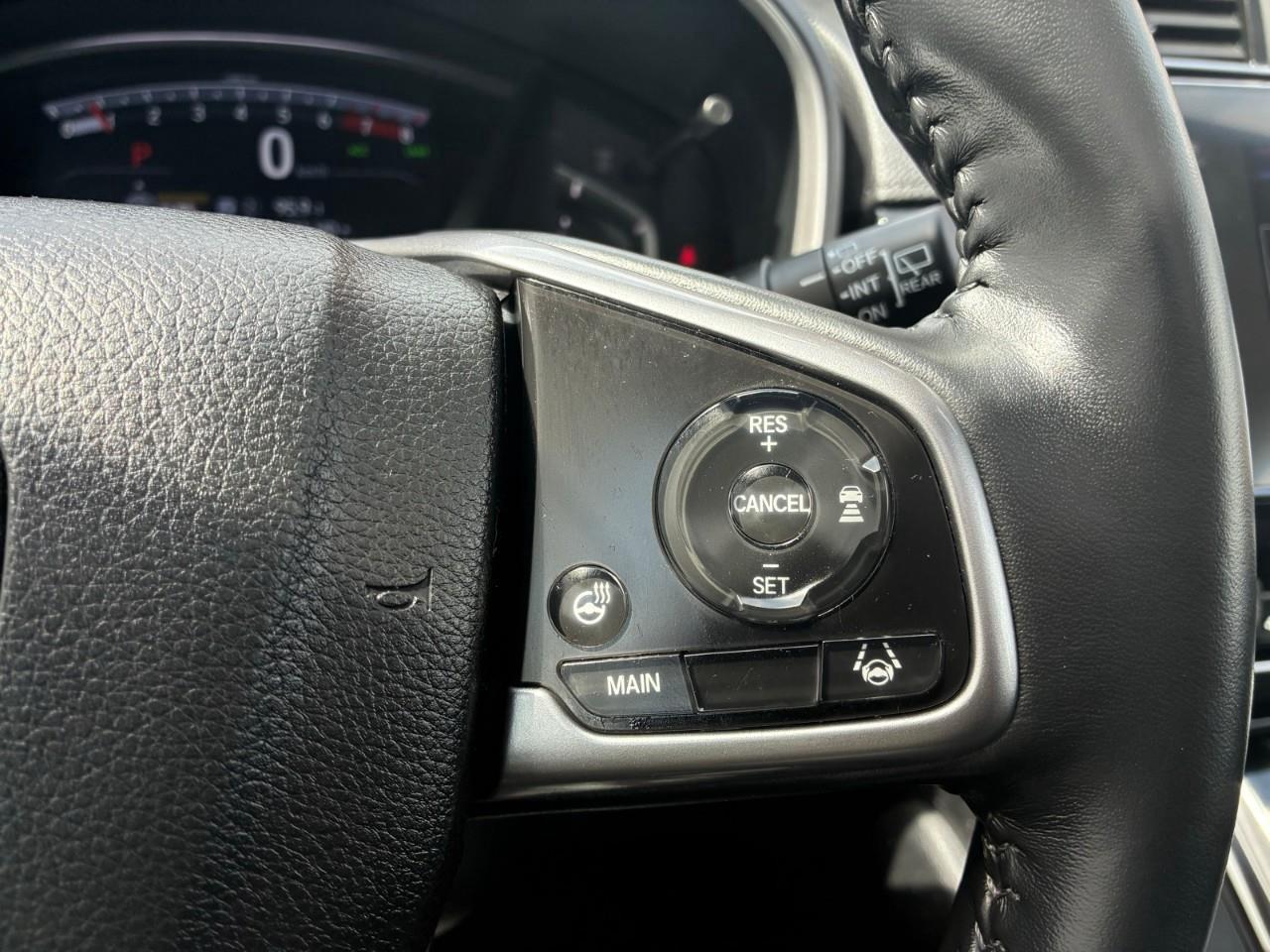 2022 Honda CR-V Touring 4dr All-wheel Drive Photo