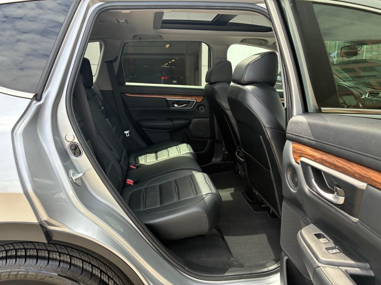 2022 Honda CR-V Touring 4dr All-wheel Drive Photo