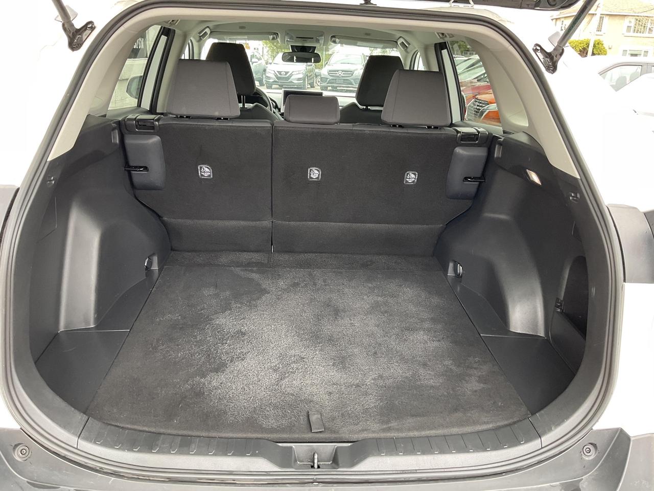 2024 Toyota RAV4 LE 4dr All-wheel Drive Photo
