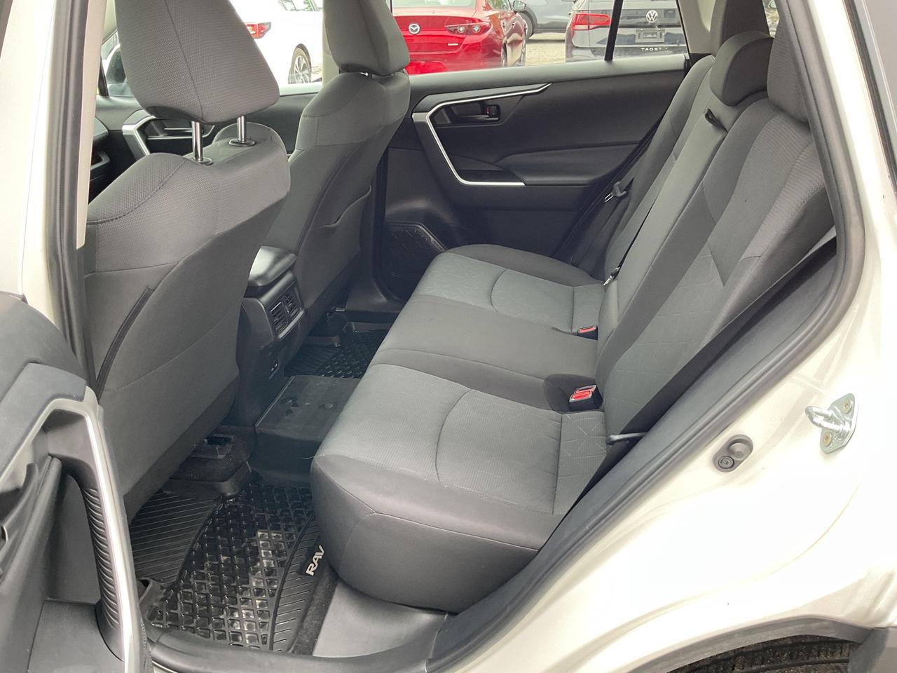 2024 Toyota RAV4 LE 4dr All-wheel Drive Photo