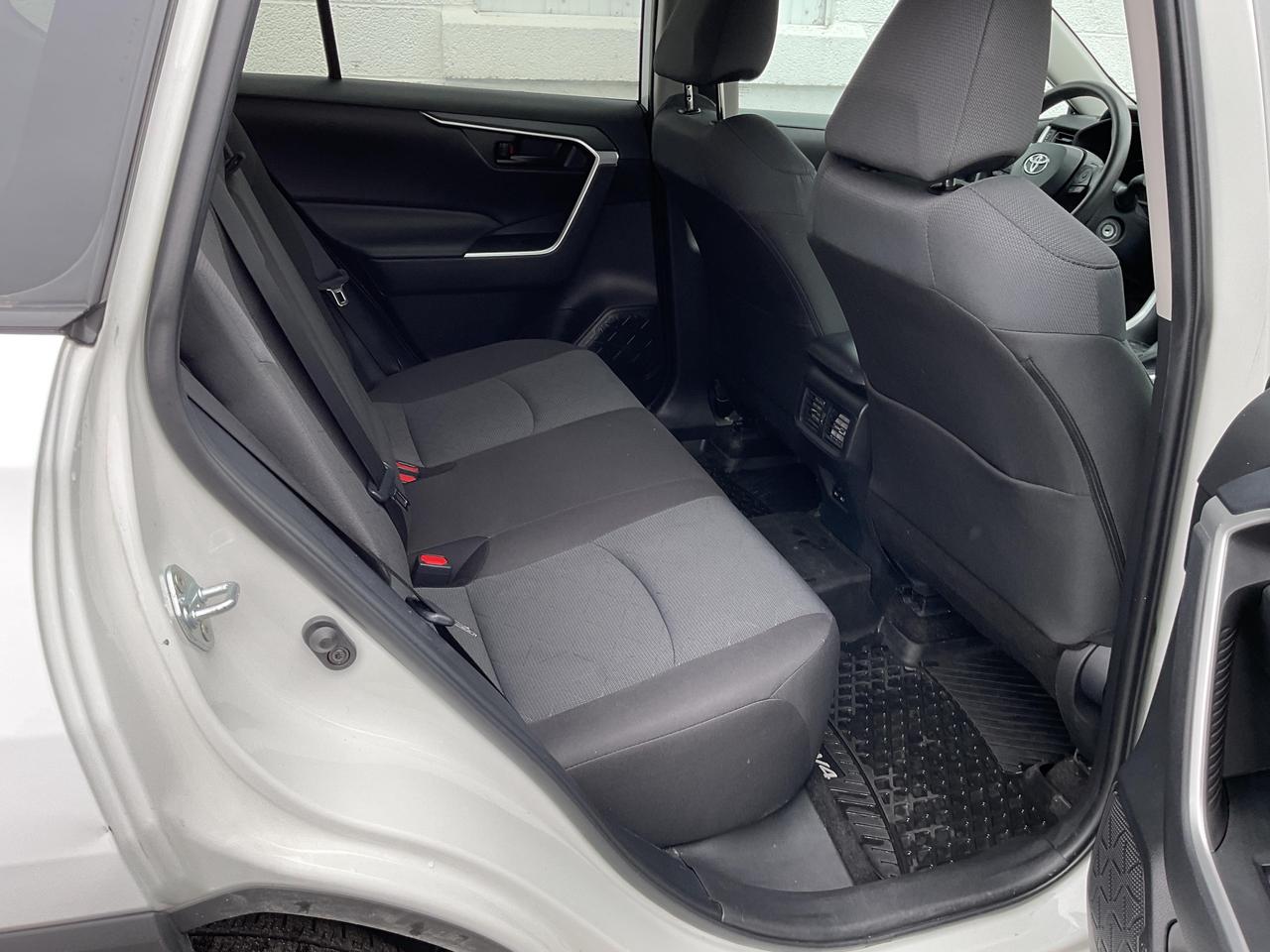2024 Toyota RAV4 LE 4dr All-wheel Drive Photo