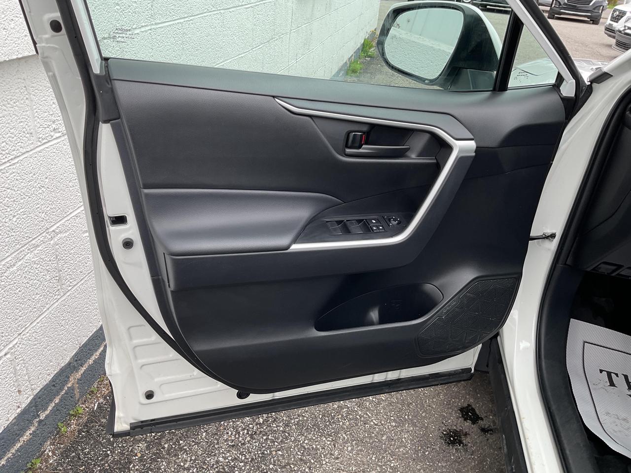 2024 Toyota RAV4 LE 4dr All-wheel Drive Photo