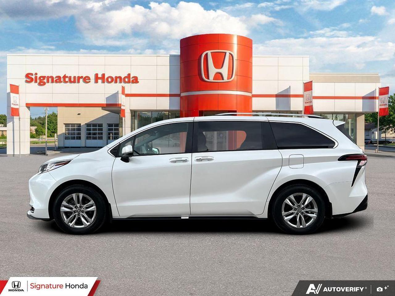2024 Toyota Sienna LIMITED Photo2