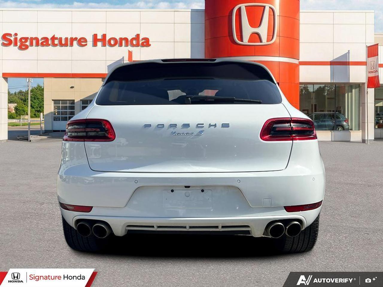 2017 Porsche Macan S Photo4
