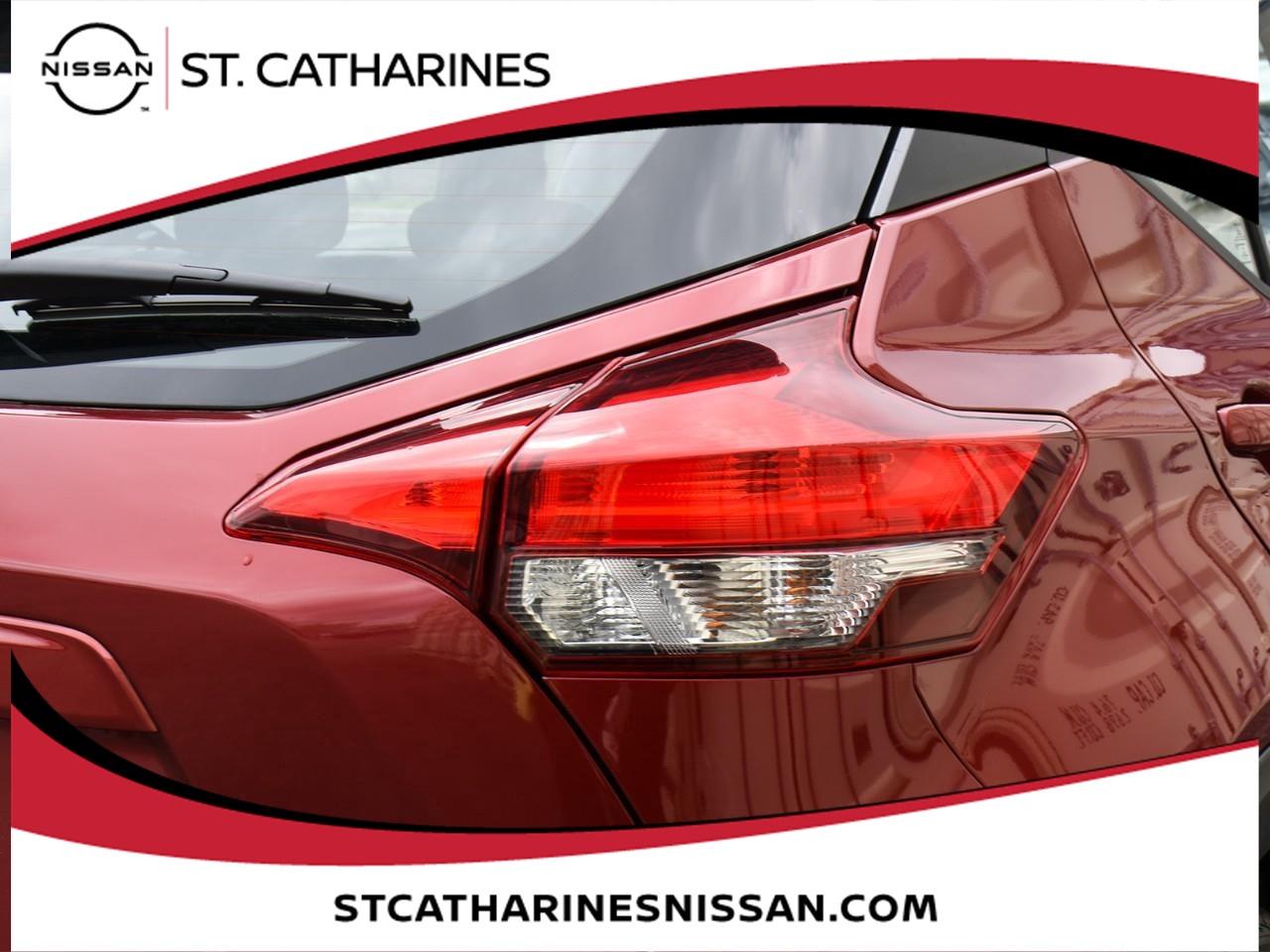 2020 Nissan Kicks SR Photo