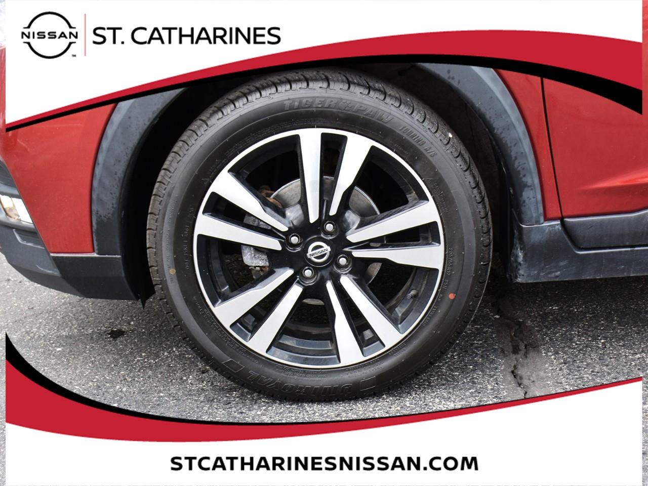 2020 Nissan Kicks SR Photo