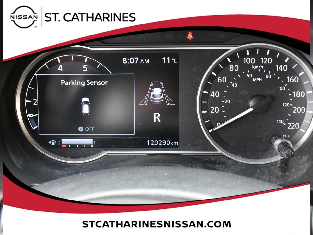 2020 Nissan Kicks SR Photo