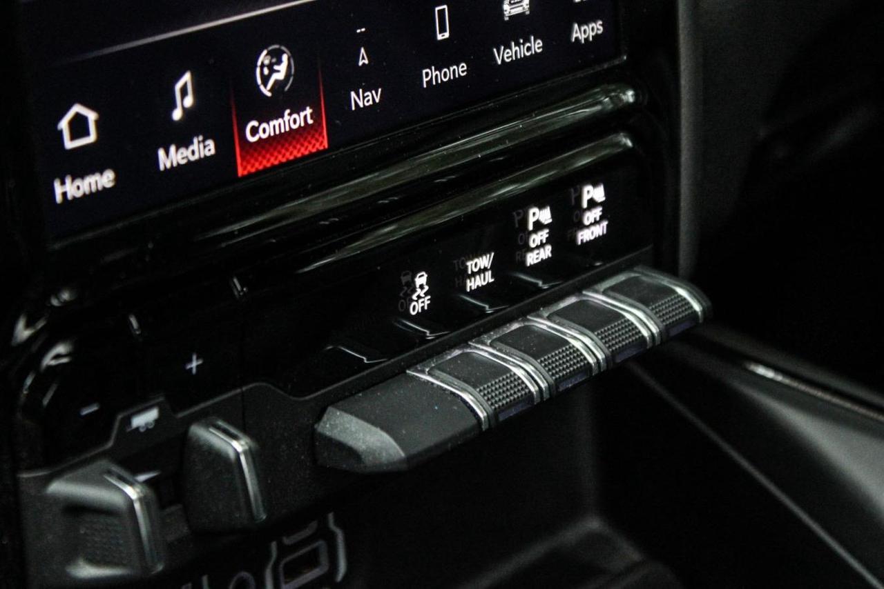 2024 RAM 1500 Rebel Night Crew Cab 4x4  Gps SiriusXM BkpCam Side Photo