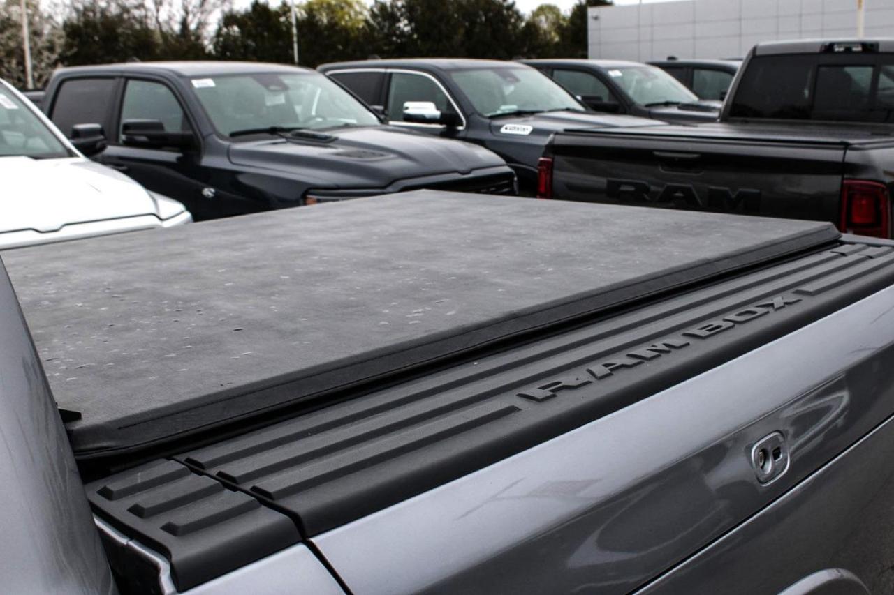 2025 RAM 1500 Tungsten 4x4 Crew Photo