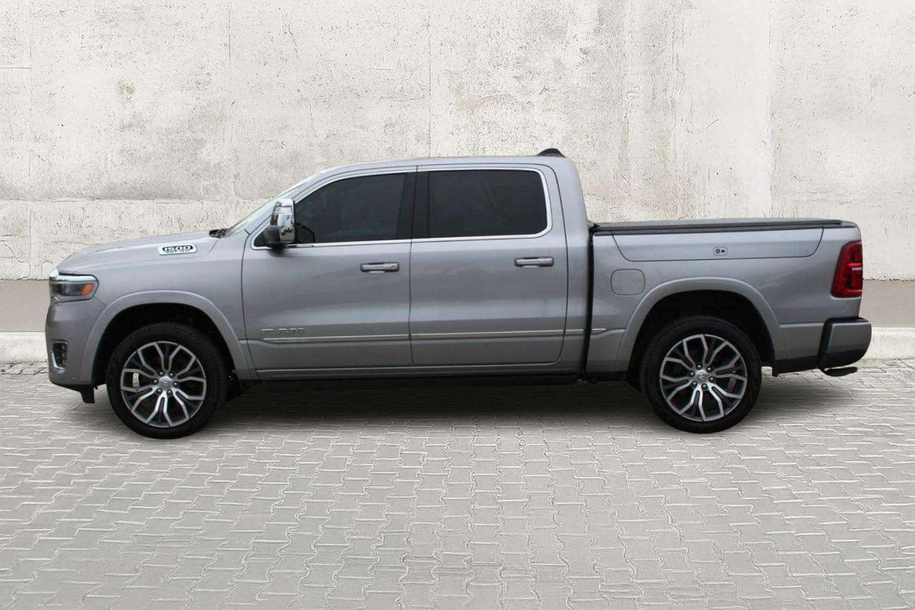 2025 RAM 1500 Tungsten Crew Cab 4x4  Gps SiriusXM BkpCam HtdSeat Photo2