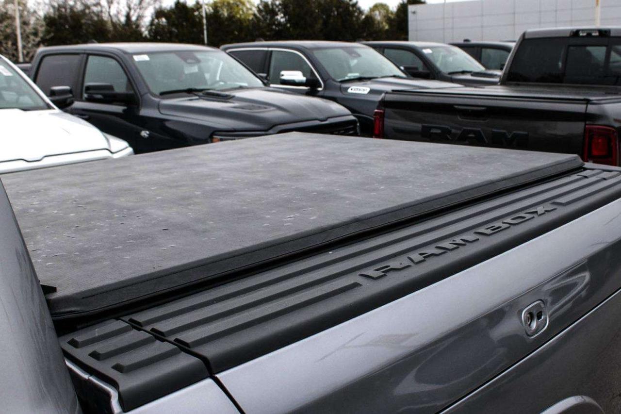 2025 RAM 1500 Tungsten Crew Cab 4x4  Gps SiriusXM BkpCam HtdSeat Photo