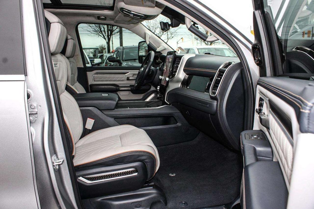 2025 RAM 1500 Tungsten Crew Cab 4x4  Gps SiriusXM BkpCam HtdSeat Photo