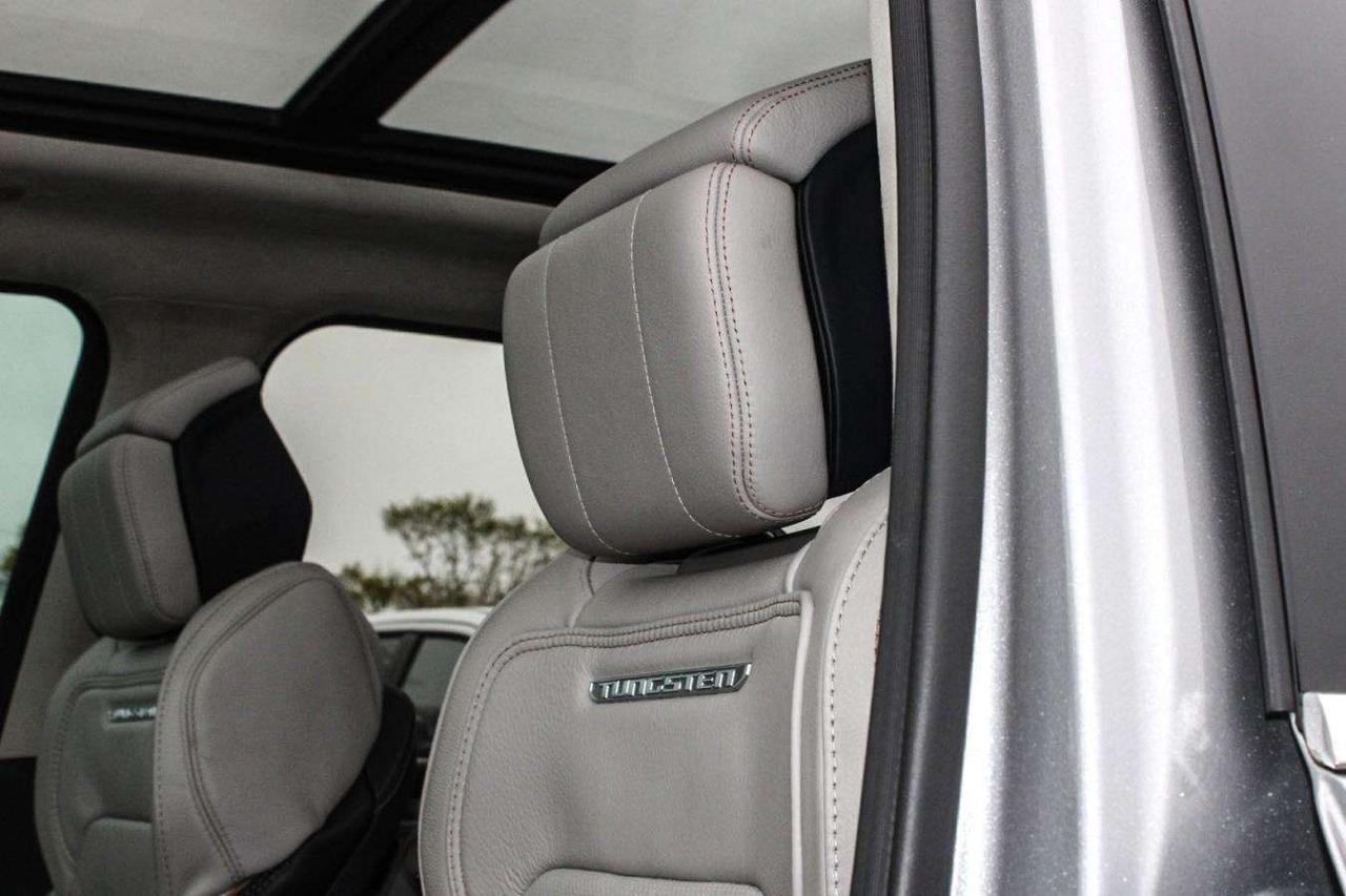 2025 RAM 1500 Tungsten Crew Cab 4x4  Gps SiriusXM BkpCam HtdSeat Photo