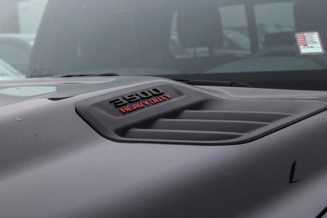 2025 RAM 3500 Laramie Crew Cab Night Edition 4x4  Gps SiriusXM S Photo