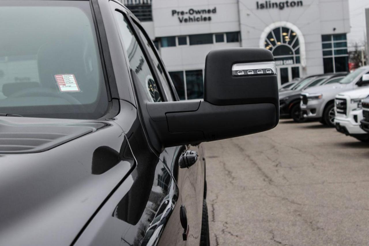 2025 RAM 3500 Laramie Crew Cab Night Edition 4x4  Gps SiriusXM S Photo