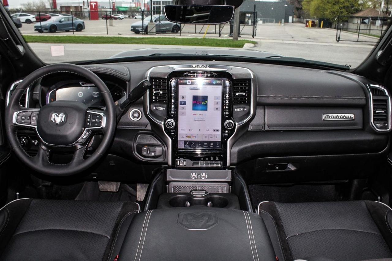 2025 RAM 3500 Laramie Crew Cab Night Edition 4x4  Gps SiriusXM S Photo