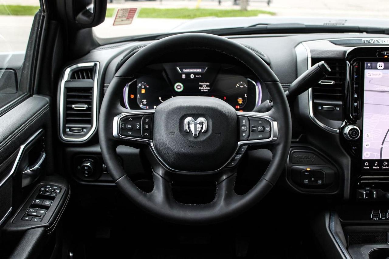 2025 RAM 3500 Laramie Crew Cab Night Edition 4x4  Gps SiriusXM S Photo